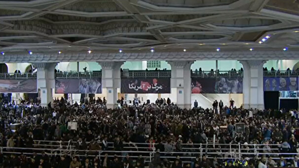 گزارش ایسنا از حضور مردم در نماز جمعه به امامت رهبر انقلاب