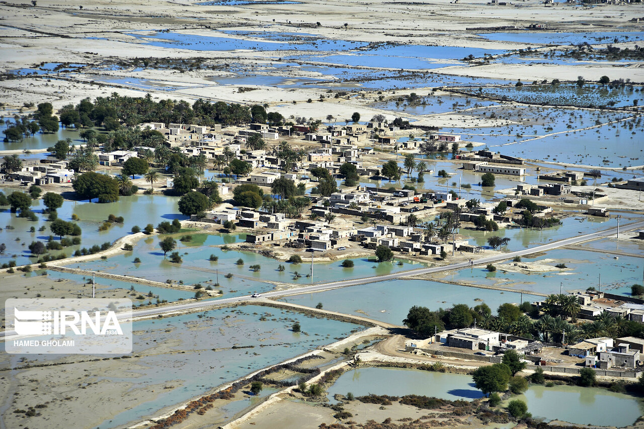 بازدید رییس جمهوری از مناطق سیل‌زده چابهار