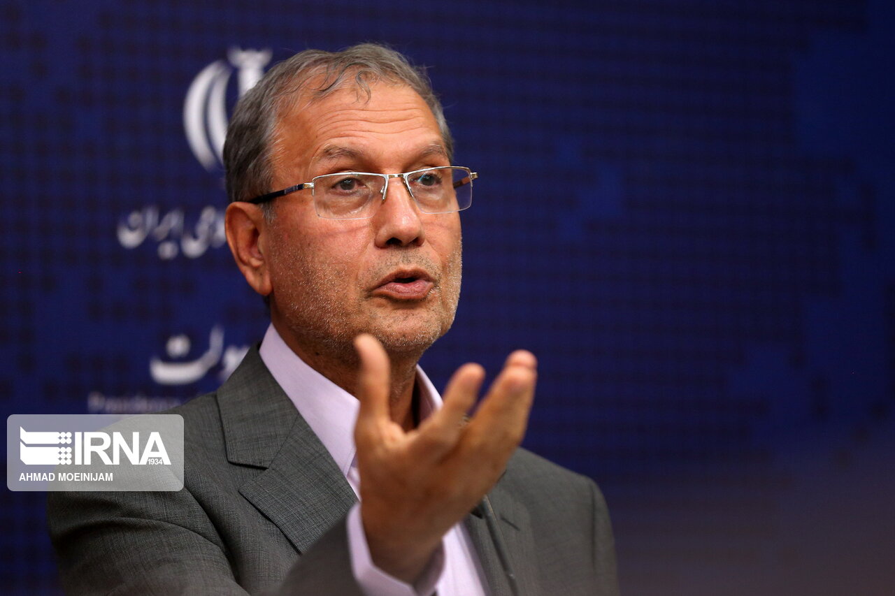 ربیعی: تولید بیشتر مسکن برای مهار قیمت از سیاست‌های دولت است