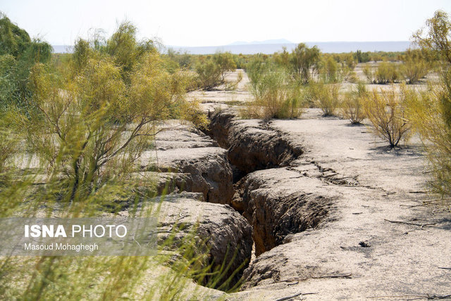 از مجازات عاملان آلودگی خاک تا احتمال بلعیده شدن جمعیتی توسط زمین