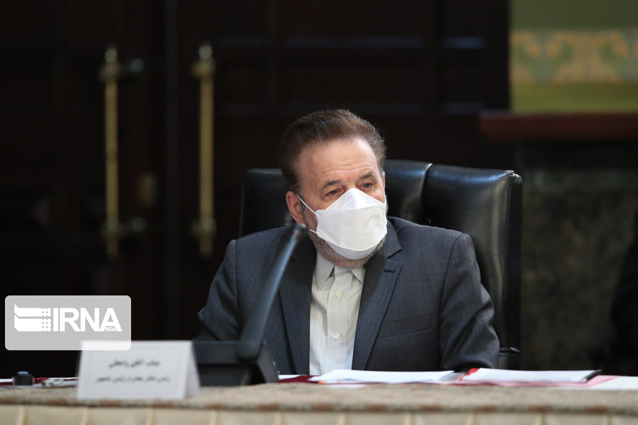 واعظی: دولت در انتخابات کاملا بی‌طرف است