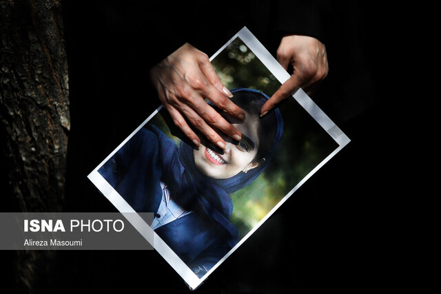 مراسم تشییع پیکر خبرنگارهای ایسنا و ایرنا برگزار شد