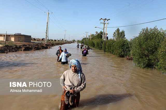 امدادرسانی به ۲۸۳۰ خانوار سیل‌زده خوزستان / تخلیه ۳۵ روستا