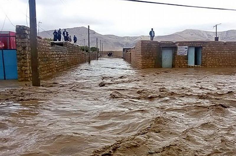 گروه های واکنش سریع هلال احمر وارد پلدختر شدند