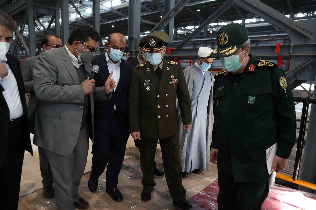 وزیردفاع: برای حل مشکل مسکن باید صنعتی‌سازی را در کشور افزایش دهیم