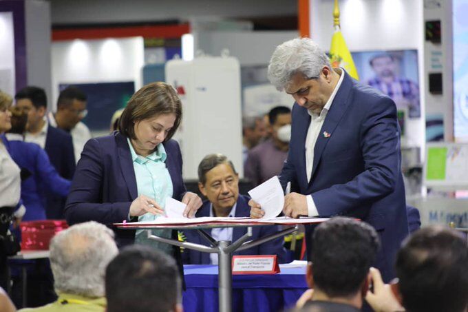 اختتامیه نمایشگاه ایران- ونزوئلا؛ تحکیم و توسعه روابط با امضای ۶۰ تفاهم‌نامه