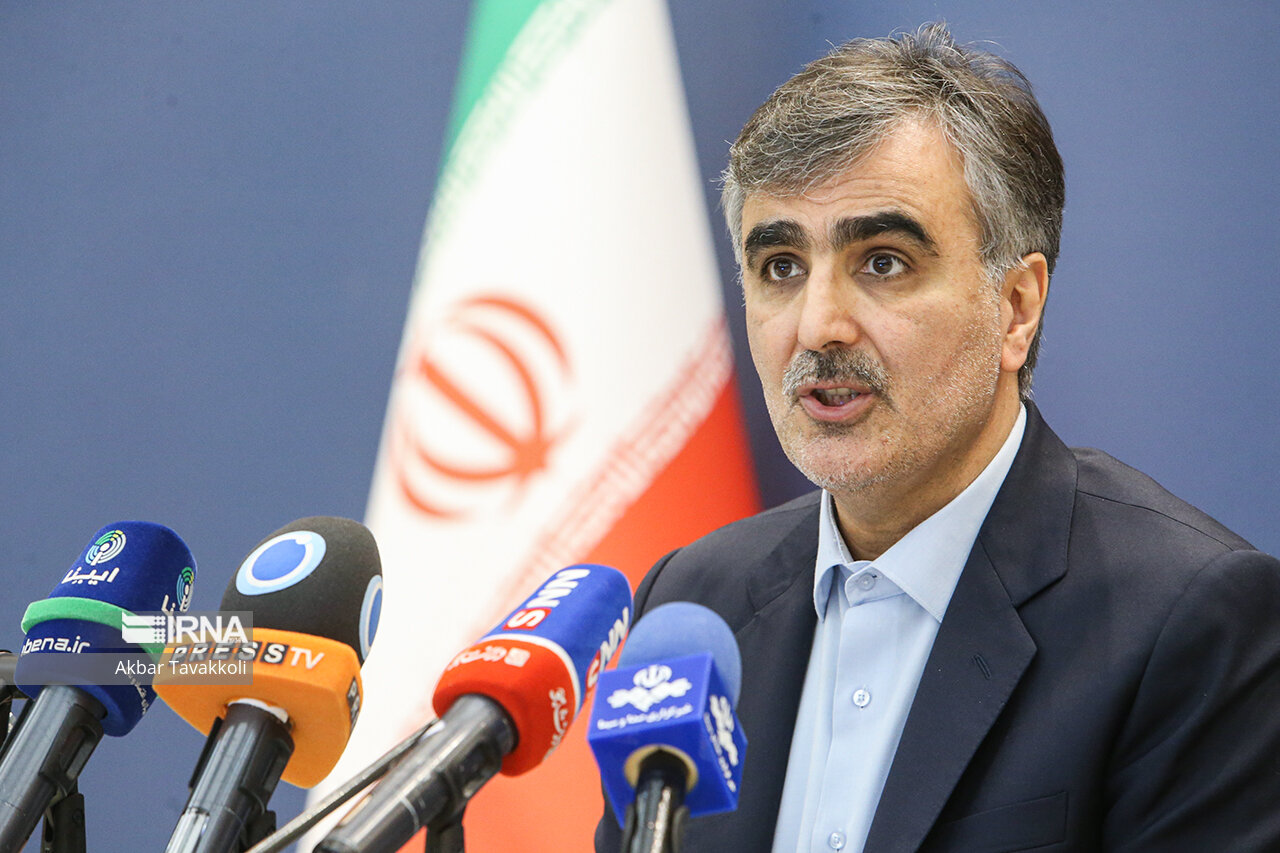 بانک‌ها به نرخ سود مصوب سپرده‌های بانکی پایبند باشند/ برخورد سخت با متخلفان