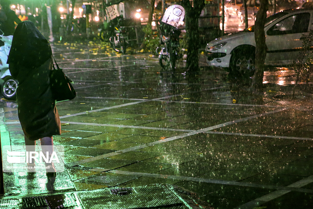احتمال بارش باران در تهران/ هشدار نارنجی برای گیلان و شمال غرب کشور