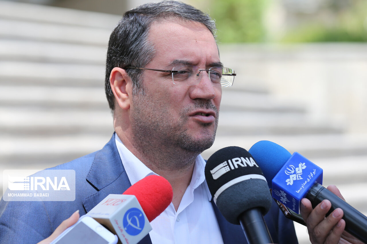 وعده وزیر صنعت برای کاهش قیمت قطعات خودروهای داخلی